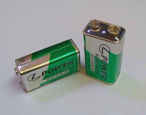 电池有毒吗小孩含了有事吗,电池有毒吗